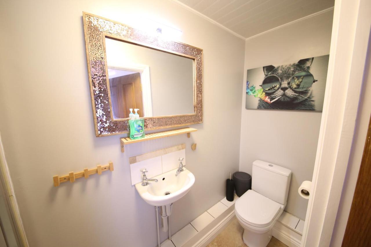 Number 4 Apartment เอ็กซิเตอร์ ภายนอก รูปภาพ